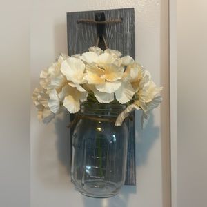 2 flower decorations